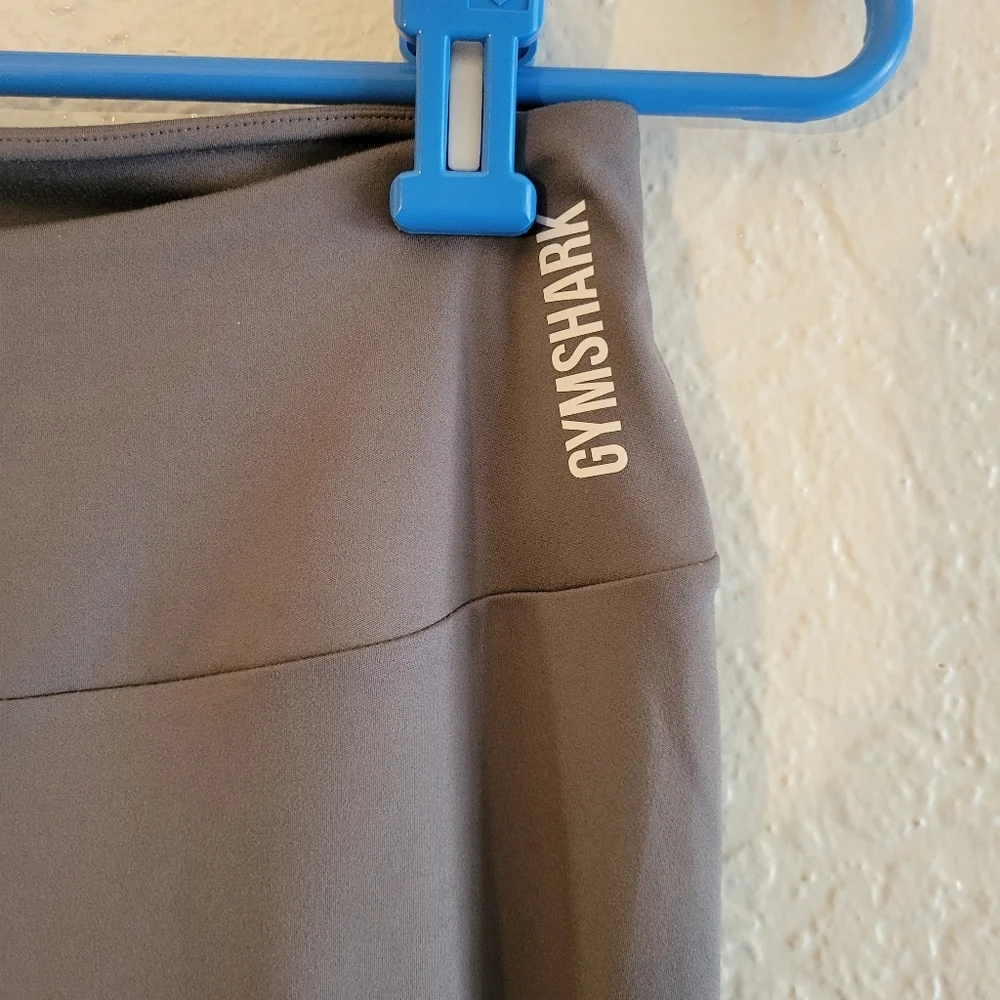 Gymshark Crop Leggings Size Medium